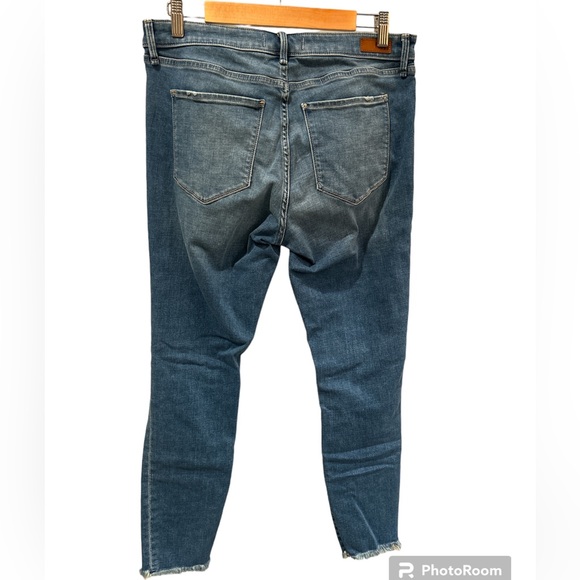 ABERCROMBIE & FITCH Mid-Rise Super Skinny Distressed Ankle Jean SIZE 14L - Picture 5 of 8